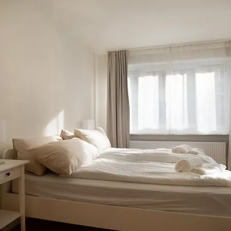 Modern Centre Flat With Balcony * Zurigo