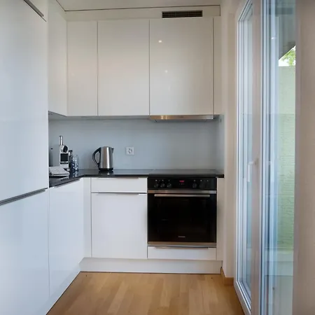 Appartamento Modern Centre Flat With Balcony *