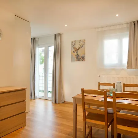 Modern Centre Flat With Balcony * Zurigo